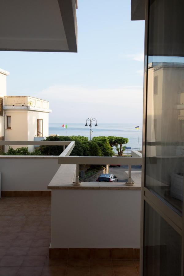 B&B Lungomare Diamante Buitenkant foto